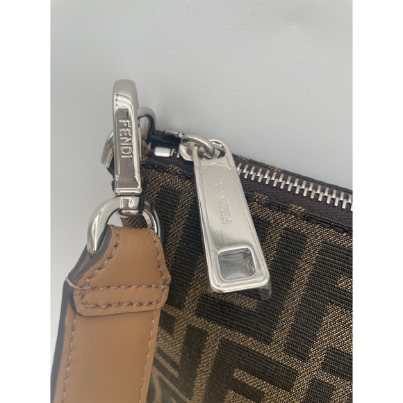 NEW FENDI FF LOGO ZIP CLUTCH SHOULDER BAG NWT! - Picture 10 of 16